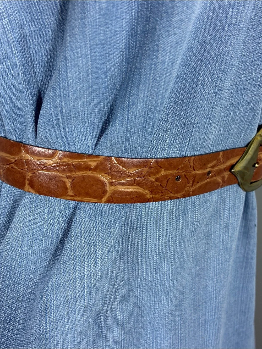 Womens belt heart buckle 35” long textured croc print faux leather brown tan